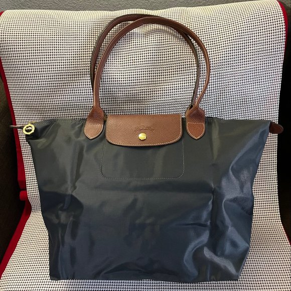 Longchamp Handbags - LONGCHAMP Large Le Pliage Tote NWOT